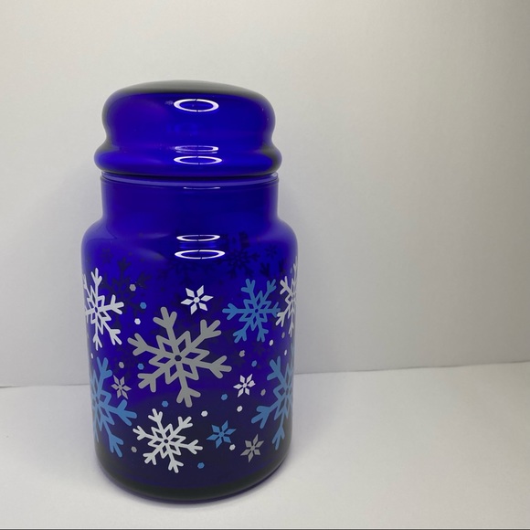Libbey Cobalt Blue Glass Christmas Storage Jar And Lid w/White & Blue Snowflakes - Picture 2 of 3